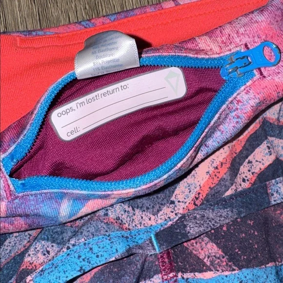 Ivivva by Lululemon Girls Size 12 Running Shorts Colorful Print Zip Pocket - Picture 7 of 12